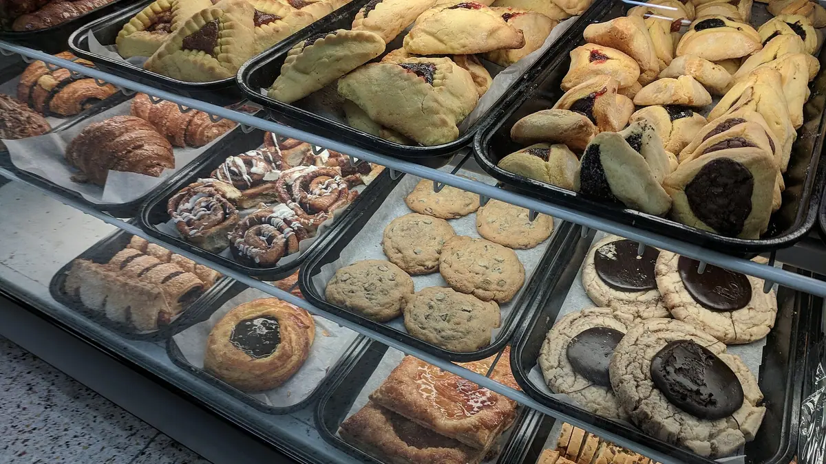 Birds – bakery in Allestree, Derby